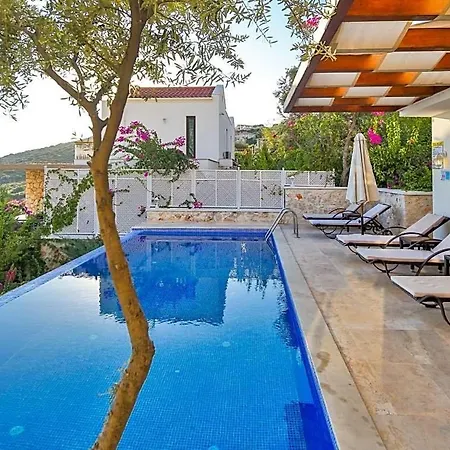 Sleeps 6 Pool Air Con Wifi * Kalkan