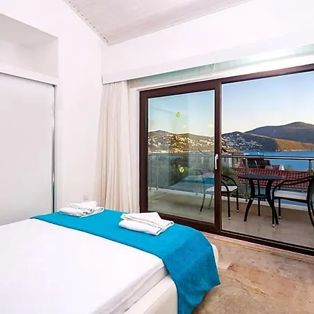 Villa Sleeps 6 Pool Air Con Wifi